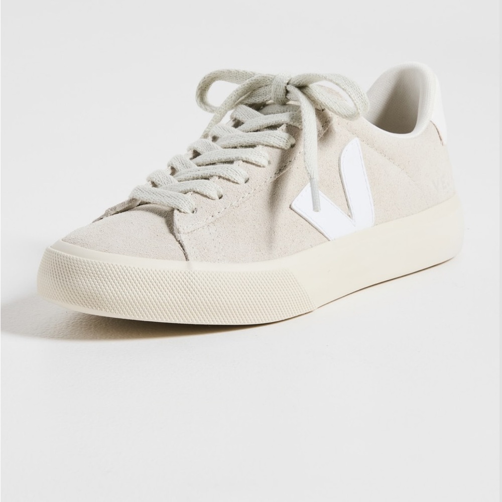 Veja Women's Campo sneaker in “natural white”. Sz 38/ women’s 7